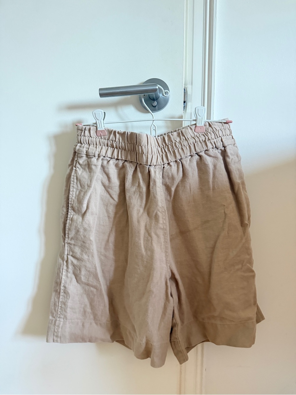 Elastic Waist Linen Shorts in Tan